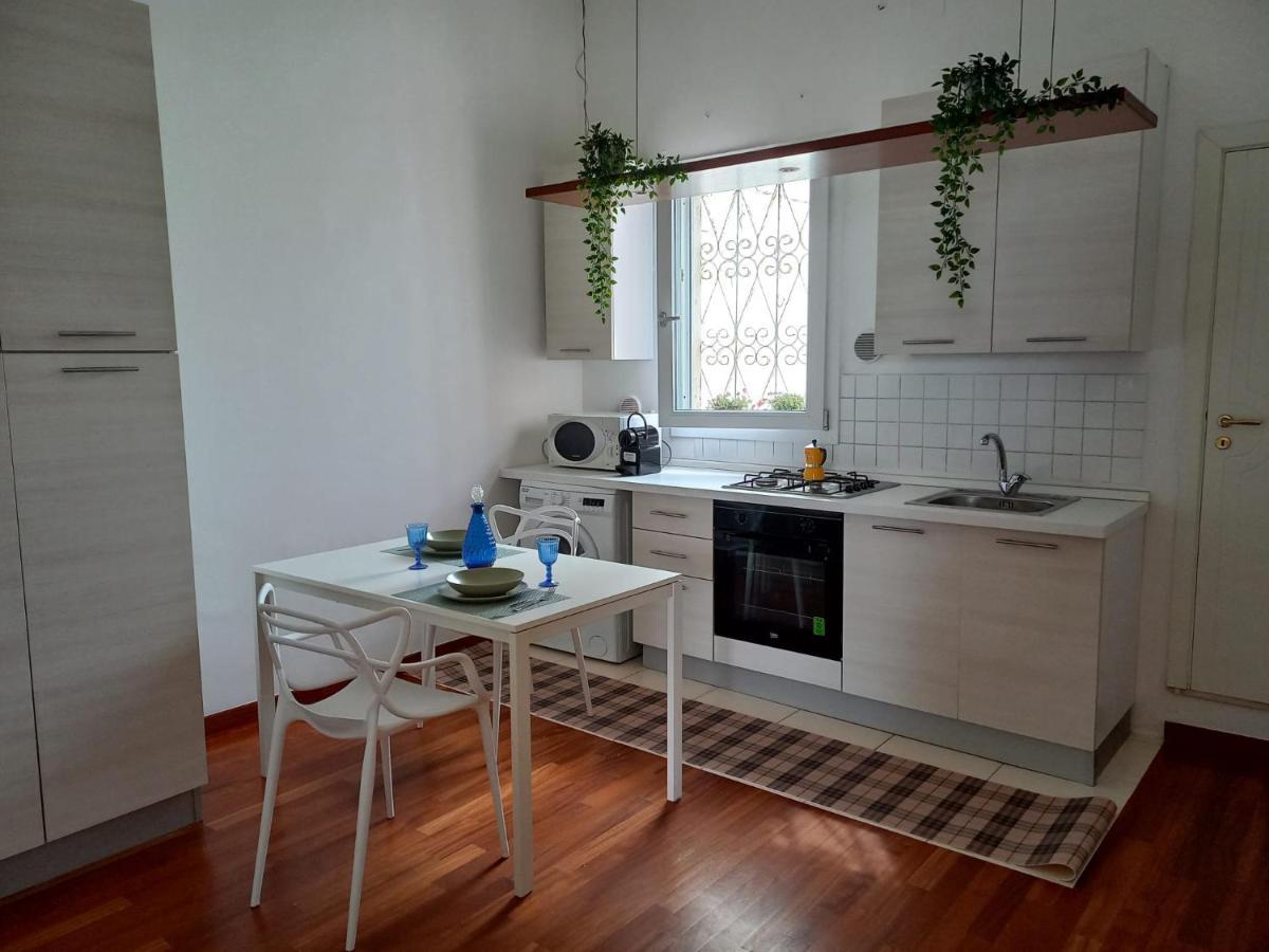 Sole Amare Guest House Bari Esterno foto
