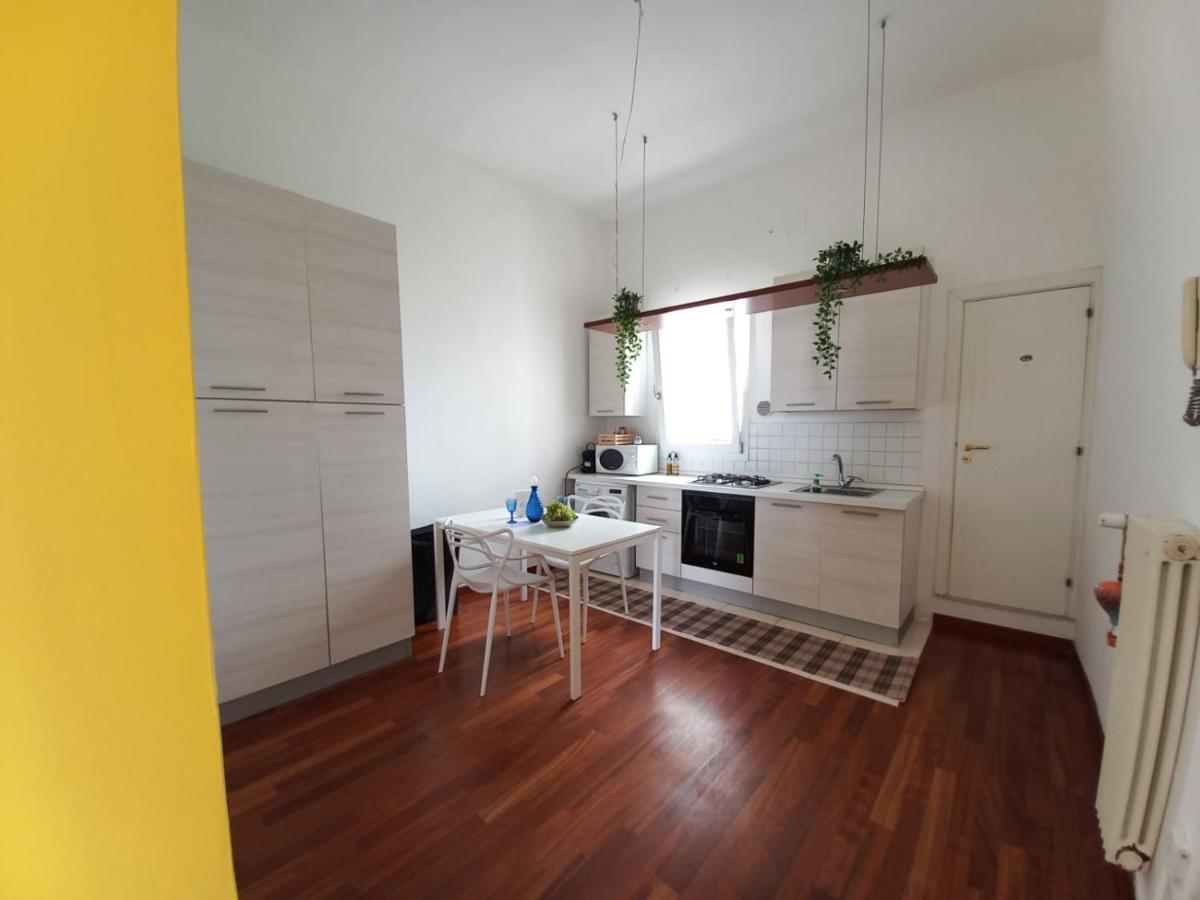 Sole Amare Guest House Bari Esterno foto