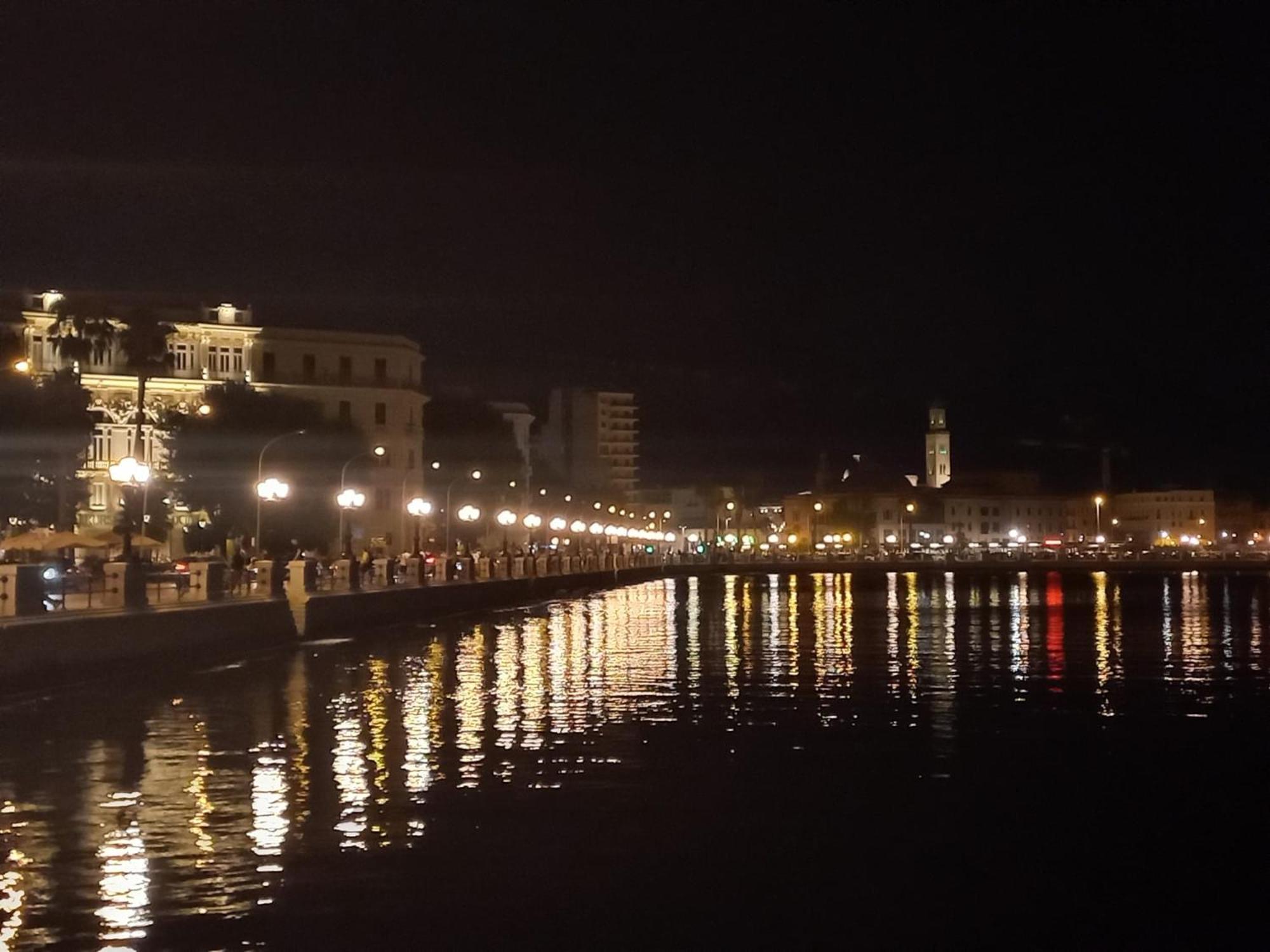 Sole Amare Guest House Bari Esterno foto